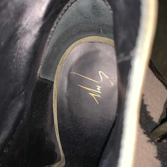 Giuseppe Zanotti sexy booties.  Heavy duty gold zippers. Beautiful olive green - Picture 8 of 11